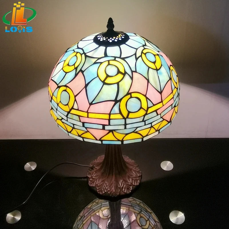 Antique Mediterranean style Tiffany table lamp for interior decor - vue 3 sur 6