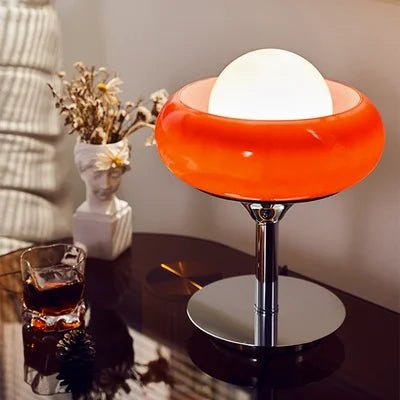 Vintage Bauhaus style egg tart table lamp - vue 3 sur 7