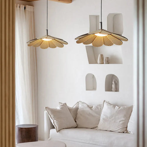 Korean wood petal-shaped pendant light with adjustable cord - vue 5 sur 8
