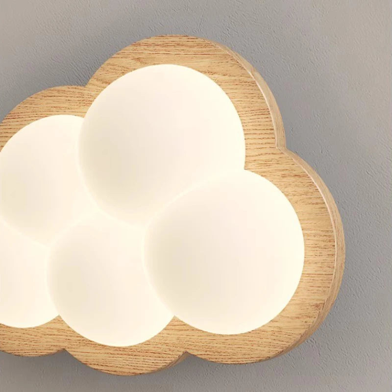 Solid wood cloud wall light for children's room - vue 6 sur 9
