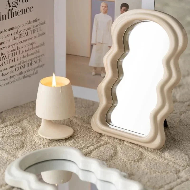 Decorative cloud-shaped hanging makeup mirror - vue 5 sur 11
