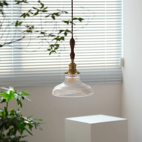 Nordic retro glass and brass pendant light for interior décor - vue 6 sur 6