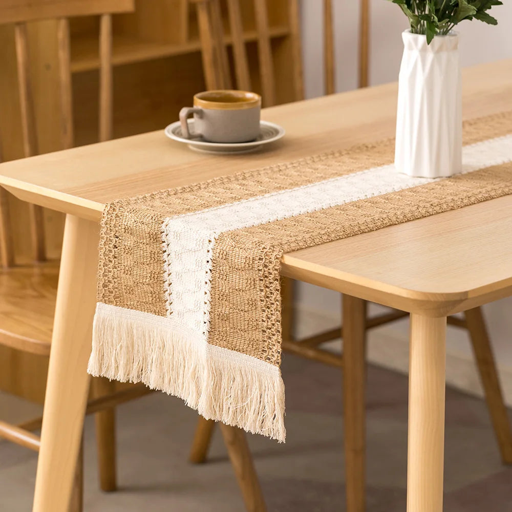 Embroidered cotton and linen table runner with country style