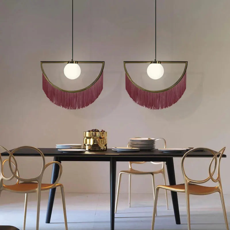 Heart-shaped table lamp with pink tassel in creative nordic style