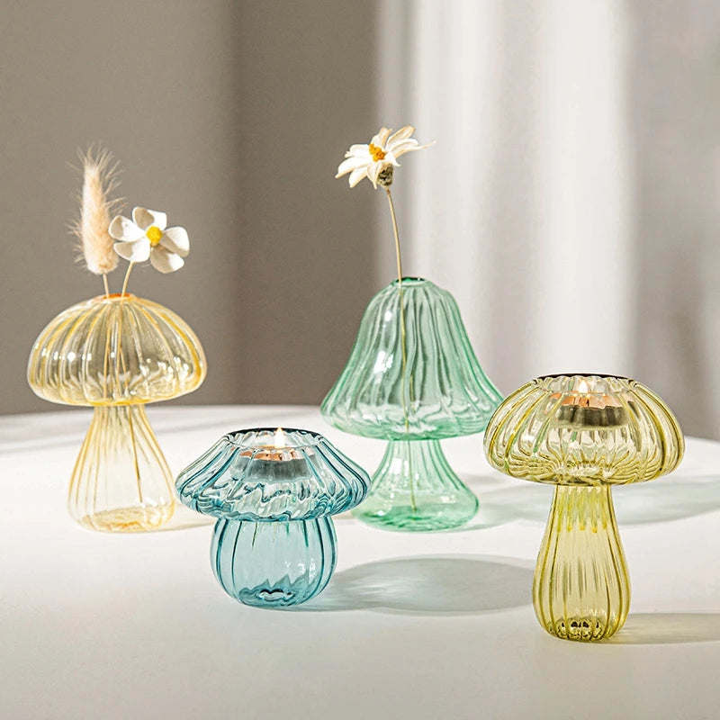 Glass mushroom candlestick for table decoration and vase - vue 6 sur 14