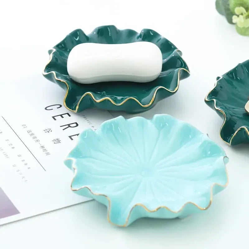 Nordic style lotus ceramic soap dish bathroom accessories 2024