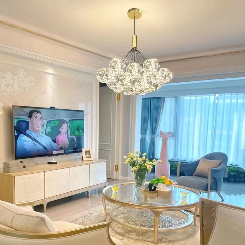 Clear glass bubble chandelier with romantic starlight effect - vue 3 sur 11