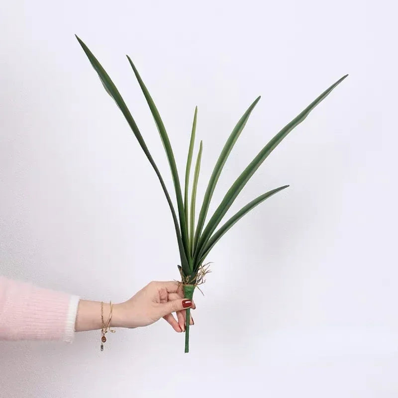 Artificial clivia leaves in soft rubber for indoor decoration - vue 9 sur 9