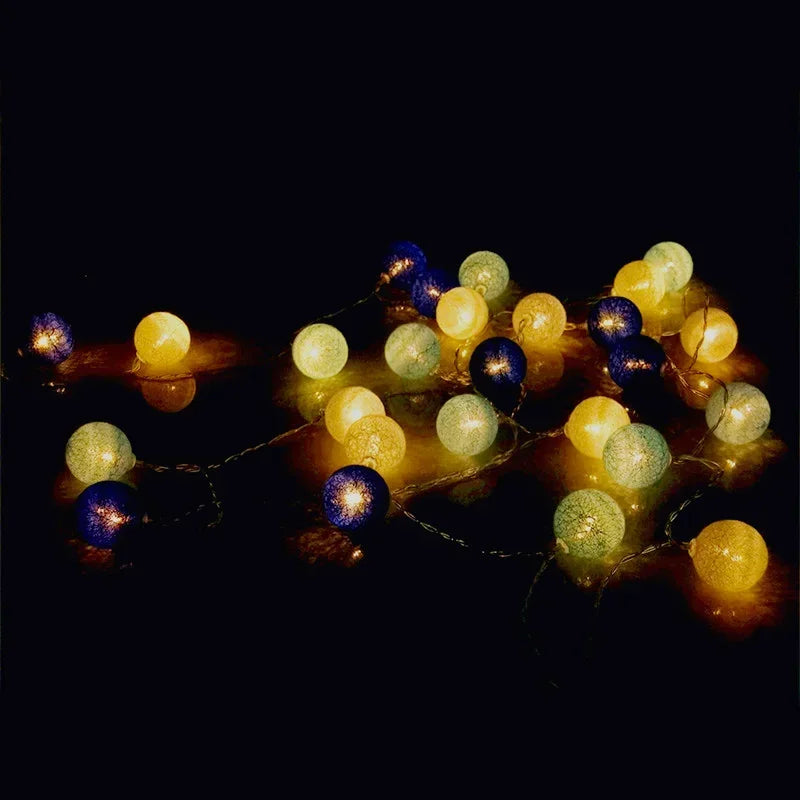 Led cotton ball string lights for festive decorations - vue 6 sur 16