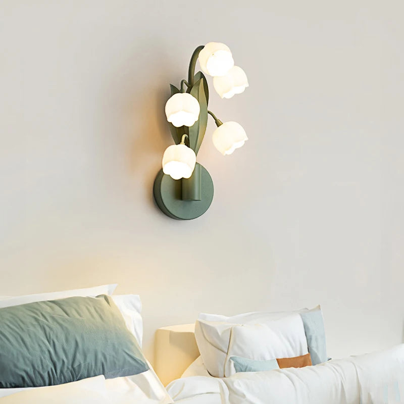 Nordic rural style LED wall light with lily of the valley flowers - vue 3 sur 6