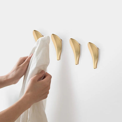 creative wall hook for storing kitchen and bathroom accessories - vue 4 sur 10