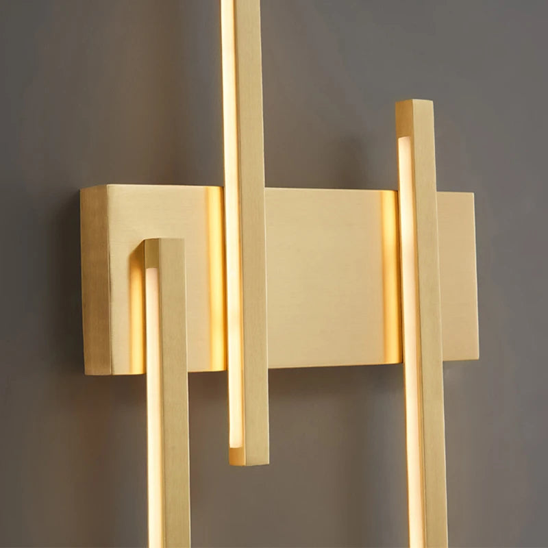 Modern minimalist brass LED wall light - vue 6 sur 10