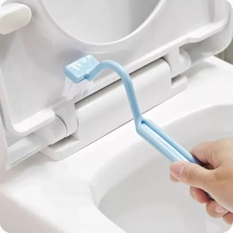 Wall-mounted curved toilet brush with soft bristles