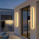 Minimalist aluminium LED wall light for lighting