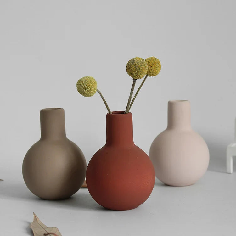 decorative and creative handmade ceramic vase for dried flowers