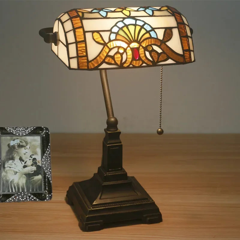 Nordic retro table lamp with stained glass, baroque Mediterranean decor