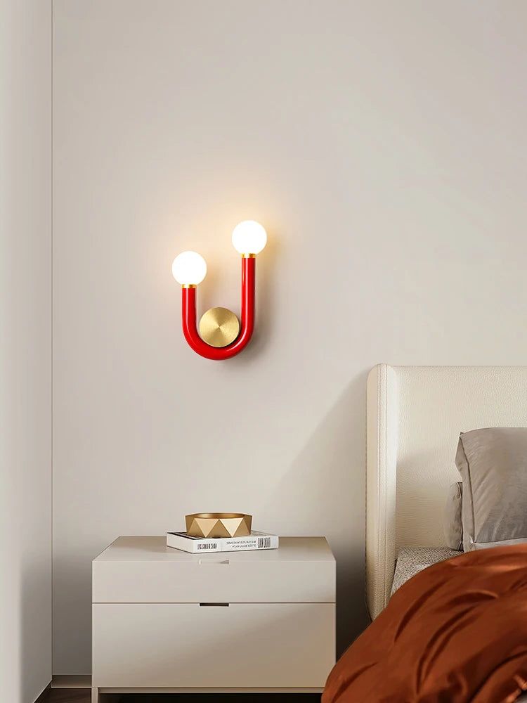 Minimalist wall light for a modern and elegant atmosphere