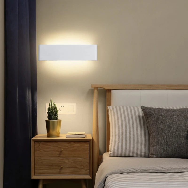 Square aluminium LED bedside lamp for hotel