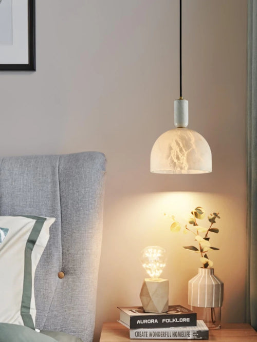 Minimalist marble and copper pendant light for modern interiors - vue 3 sur 13