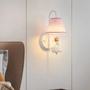 Romantic wall light for modern and cosy girls' bedrooms