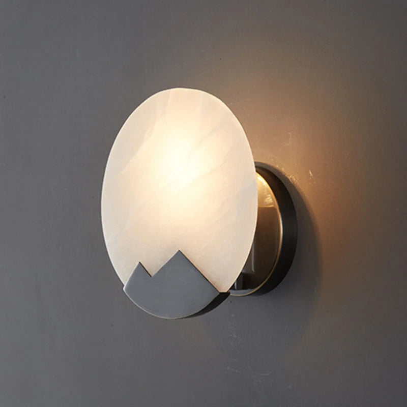 Round natural marble and copper wall light - vue 3 sur 18