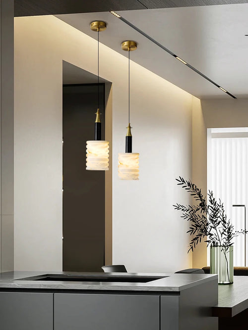 Modern pendant light in natural stone for minimalist lighting - vue 2 sur 8