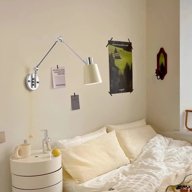 Modern telescopic wall light with adjustable swing arm and rotatable lamp - vue 5 sur 11