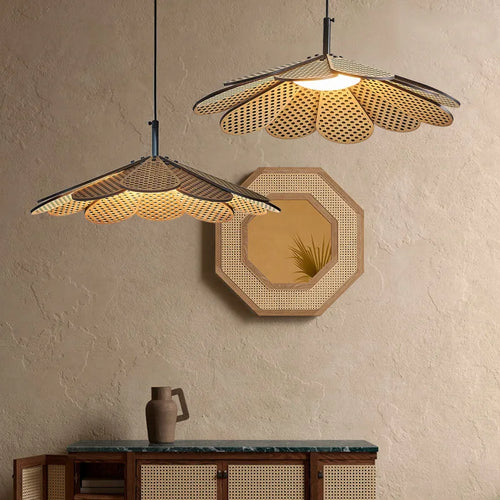 Korean wood petal-shaped pendant light with adjustable cord - vue 2 sur 8