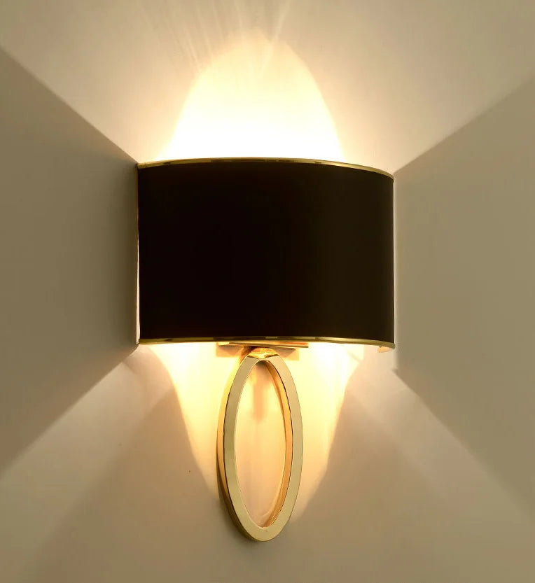Curved wall light bedside beige modern minimalist hotel room LED wall lamp - vue 3 sur 8