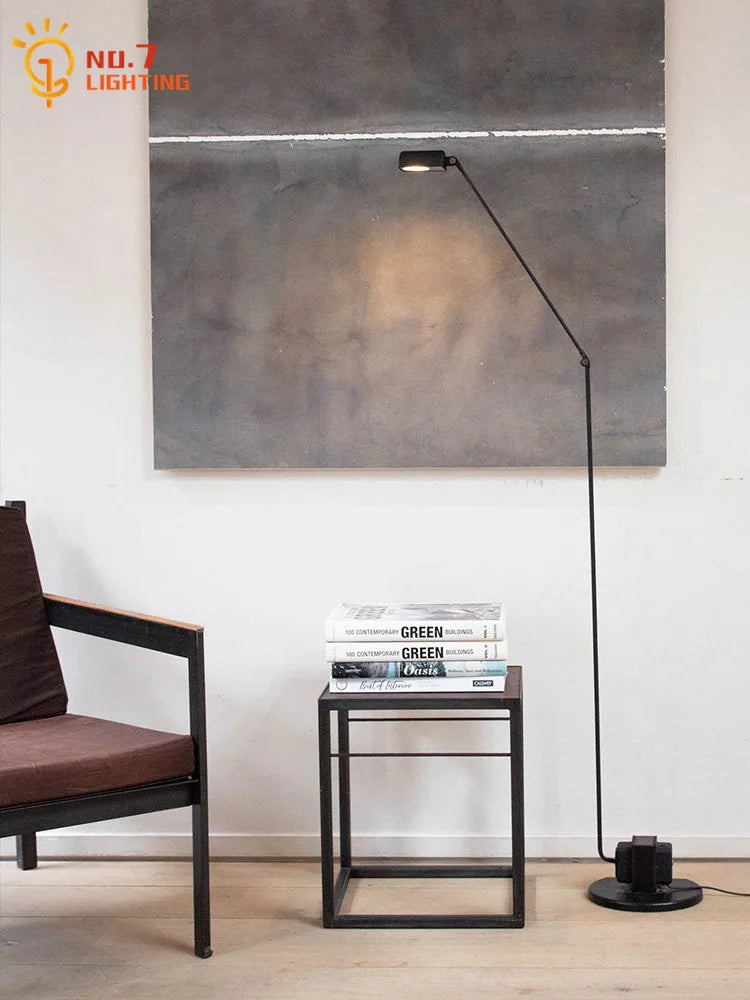 Italian design industrial LED floor lamp with classic swing arm - vue 4 sur 13