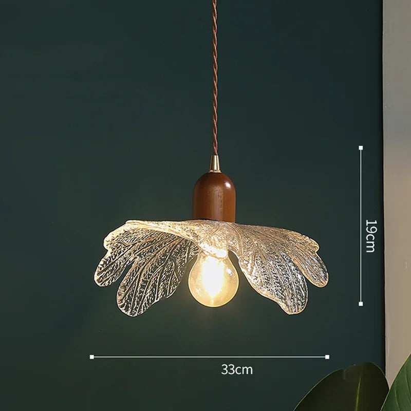 Vintage lotus leaf pendant light for creative décor
