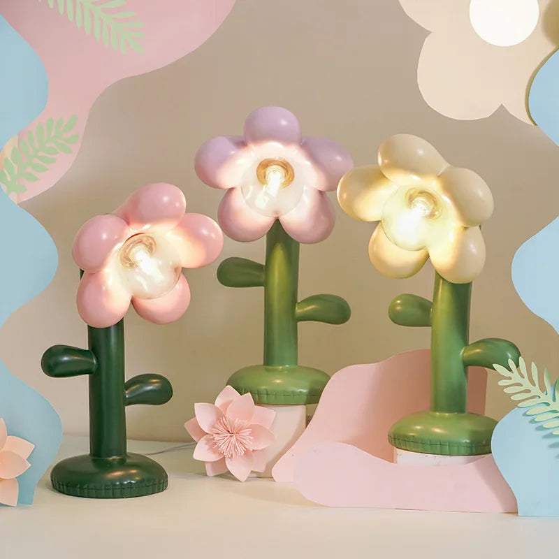 Designer resin table lamp for a warm atmosphere