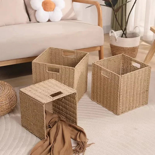Wicker picnic basket for versatile storage