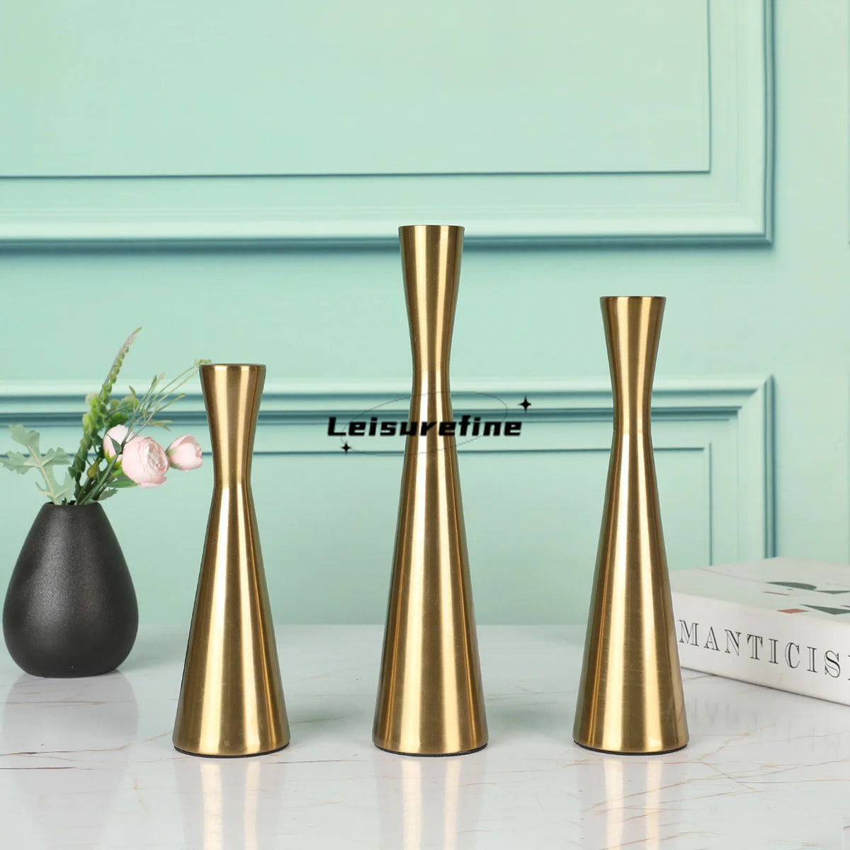 Set of 3 modern iron candle holders for festive decoration - vue 8 sur 8