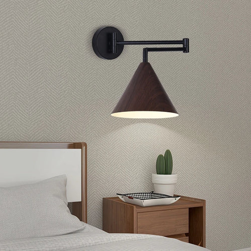 Rotating wooden wall light with adjustable swing arm - vue 6 sur 18