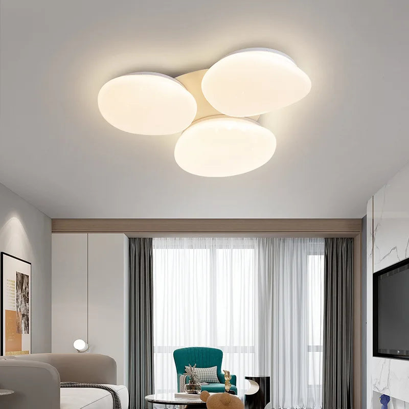Modern minimalist romantic creative LED chandelier for hotel
