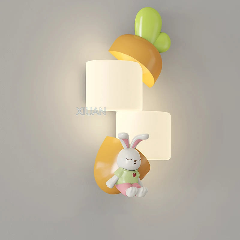 Decorative animal wall light for children's bedroom