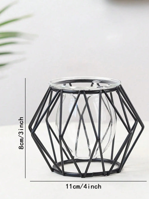 transparent flower arrangement for interior decoration with water plants - vue 5 sur 6