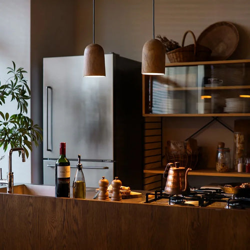 Rounded solid wood pendant light - vue 3 sur 8