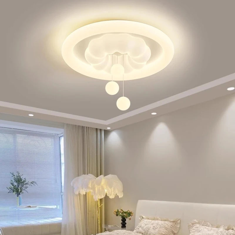 Cloud ceiling light for children's room in creamy playful style - vue 3 sur 9