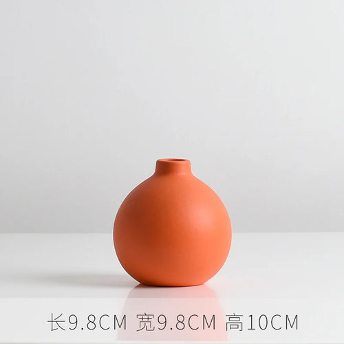 small modern decorative ceramic vase for flowers - vue 8 sur 7