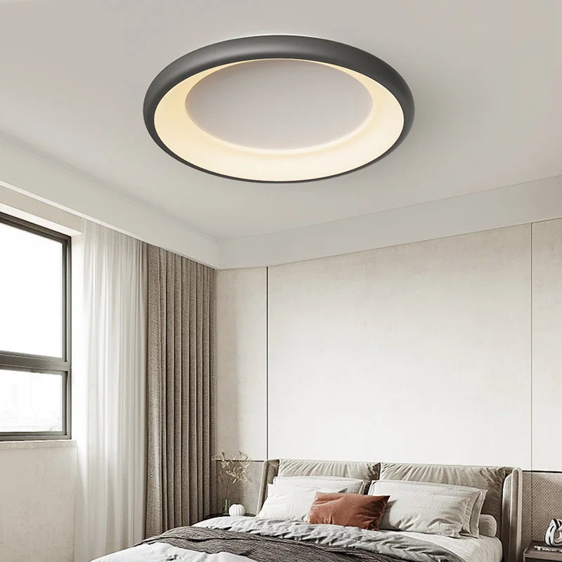 Modern round ceiling light with decorative outer ring - vue 4 sur 10