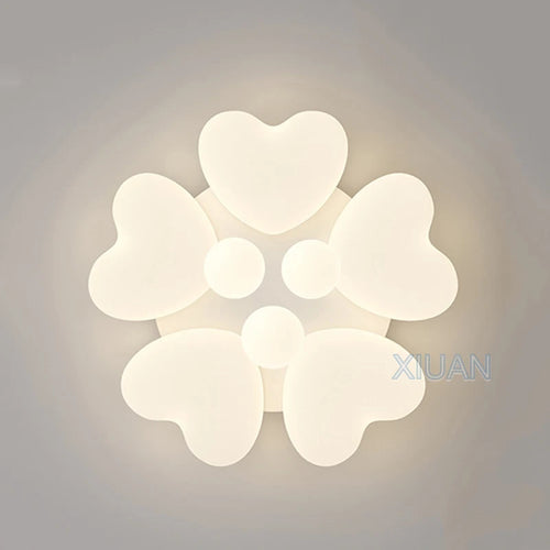 Modern romantic heart chandelier for children - vue 6 sur 8