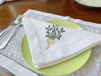 Embroidered vegetable motif country style napkin