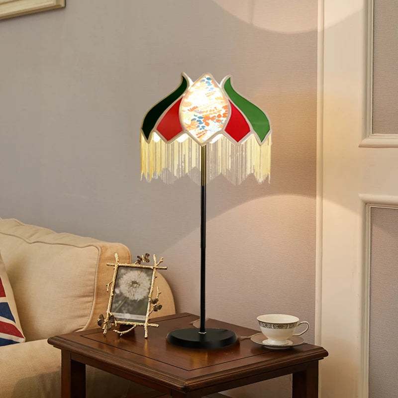 Retro fabric LED floor lamp for elegant decor