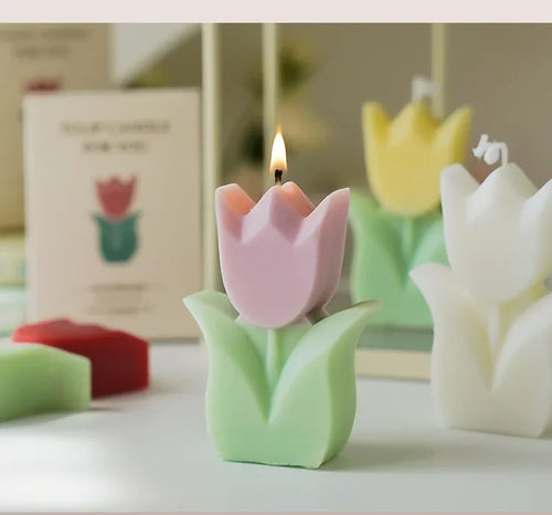 handmade scented tulip candle for decorations and aromatherapy - vue 6 sur 12