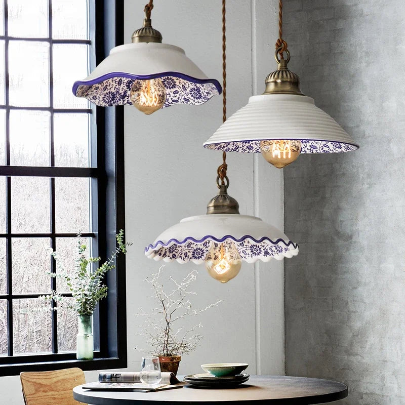 Vintage Chinese style porcelain pendant light for interior decoration