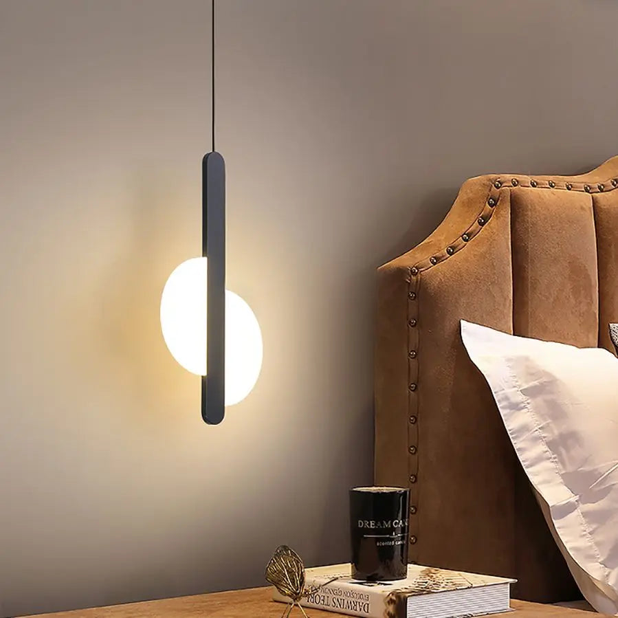 Modern acrylic moon eclipse pendant light with LED - vue 5 sur 12