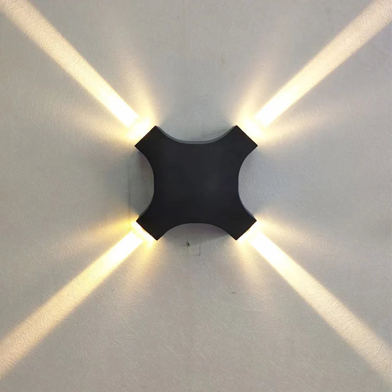 Narrow LED wall light with four beams for outdoor garden lighting - vue 4 sur 6