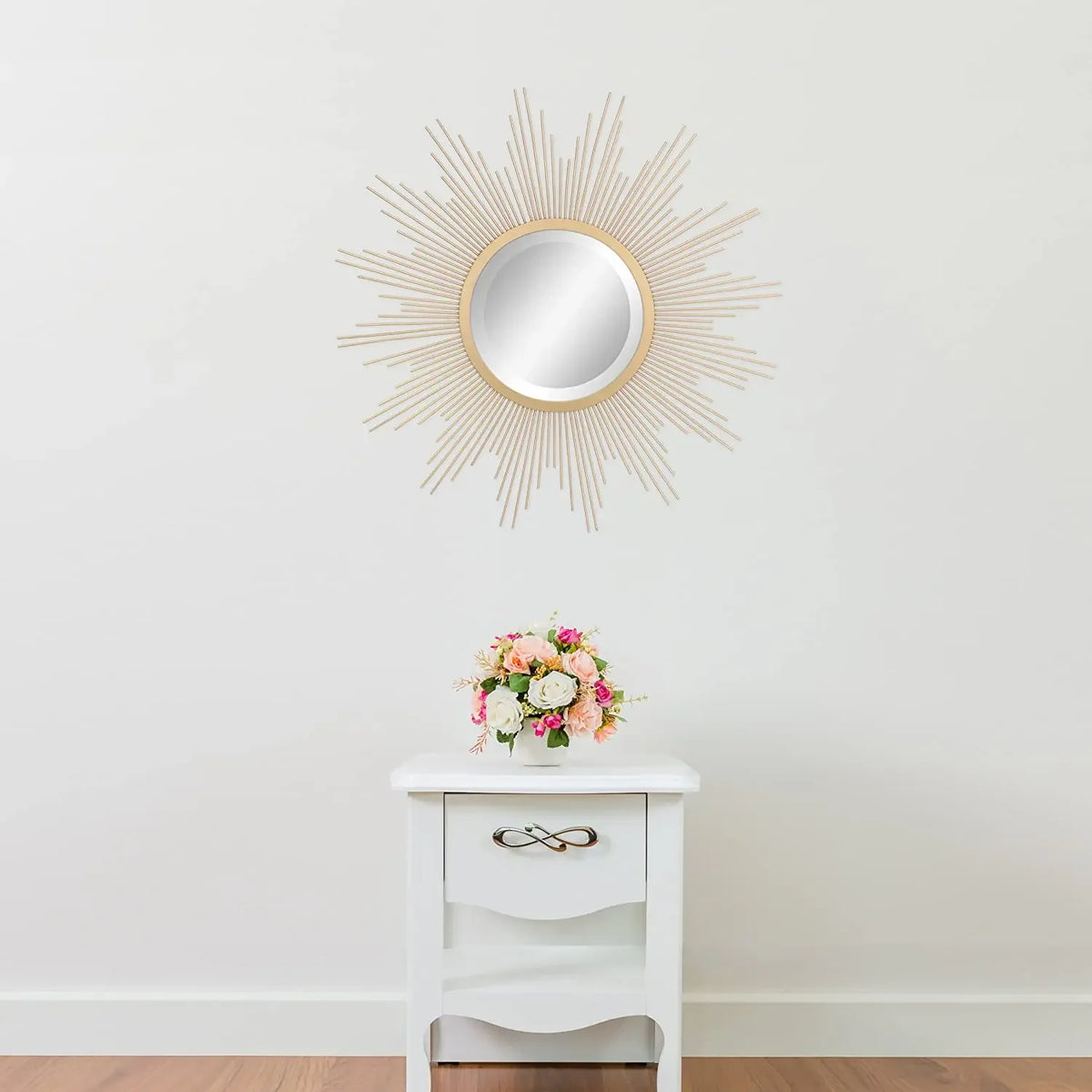 decorative metal mirror with sunglasses for interior decoration - vue 5 sur 7